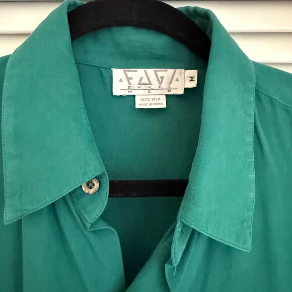 Vintage 100% Silk Shirt Size Medium - Picture 3 of 3